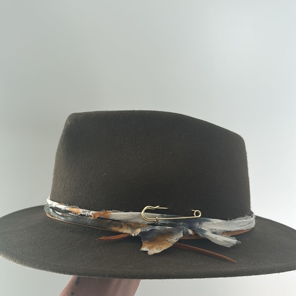 Stylish Hat by Yellow 108 - Picture 2 of 2